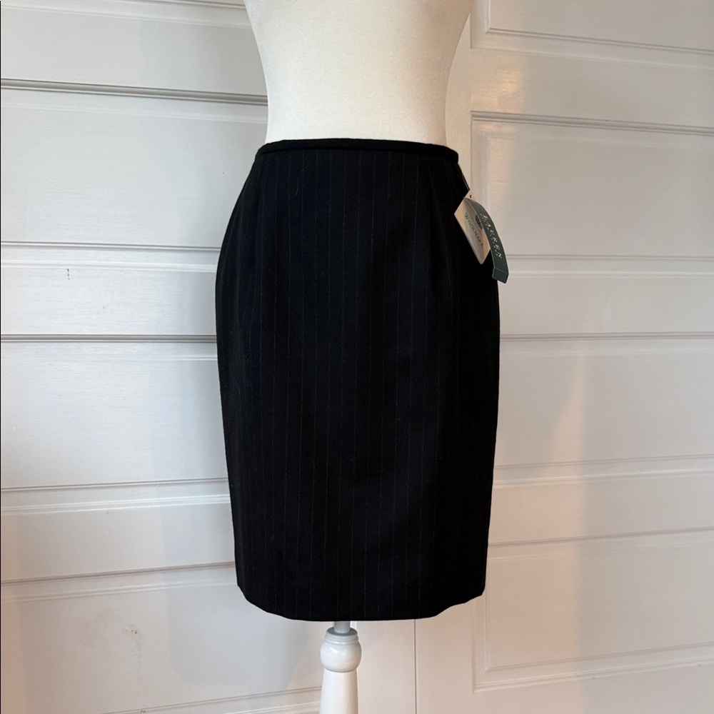 Ralph Lauren Black Pinstripe Pencil Skirt sz 6